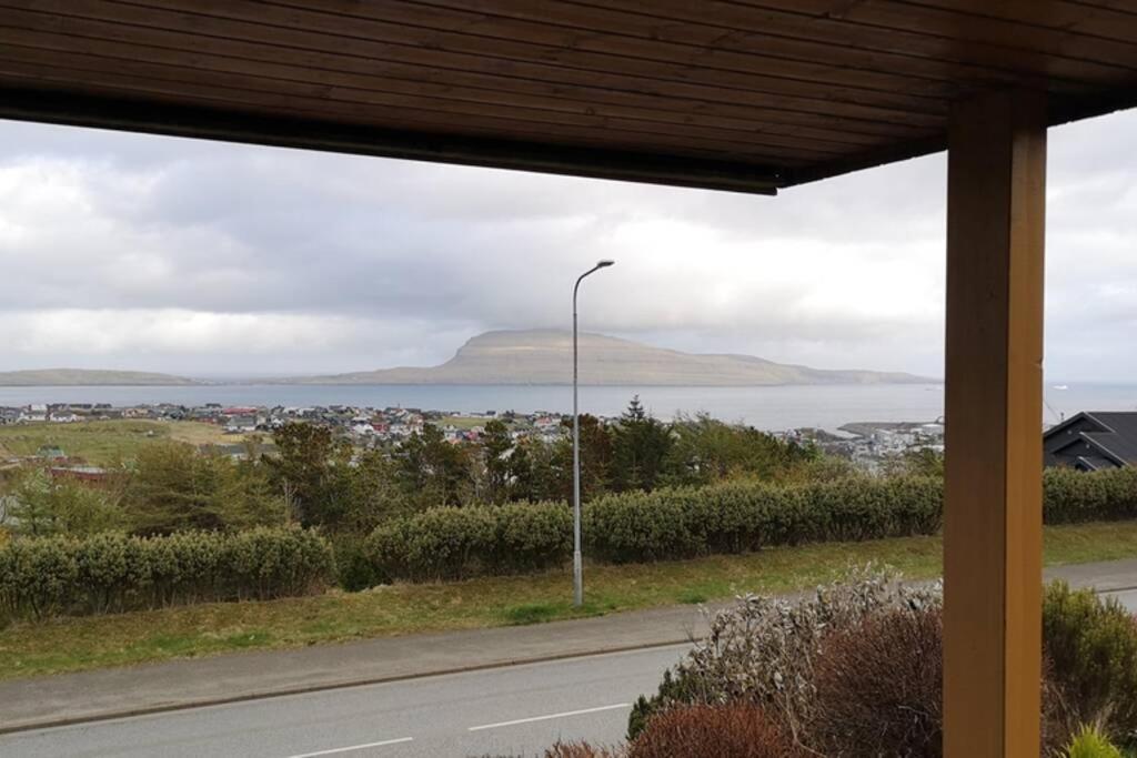 Large Apartment With Fabulous View Of Tórshavn Esterno foto