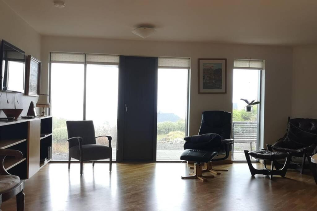 Large Apartment With Fabulous View Of Tórshavn Esterno foto