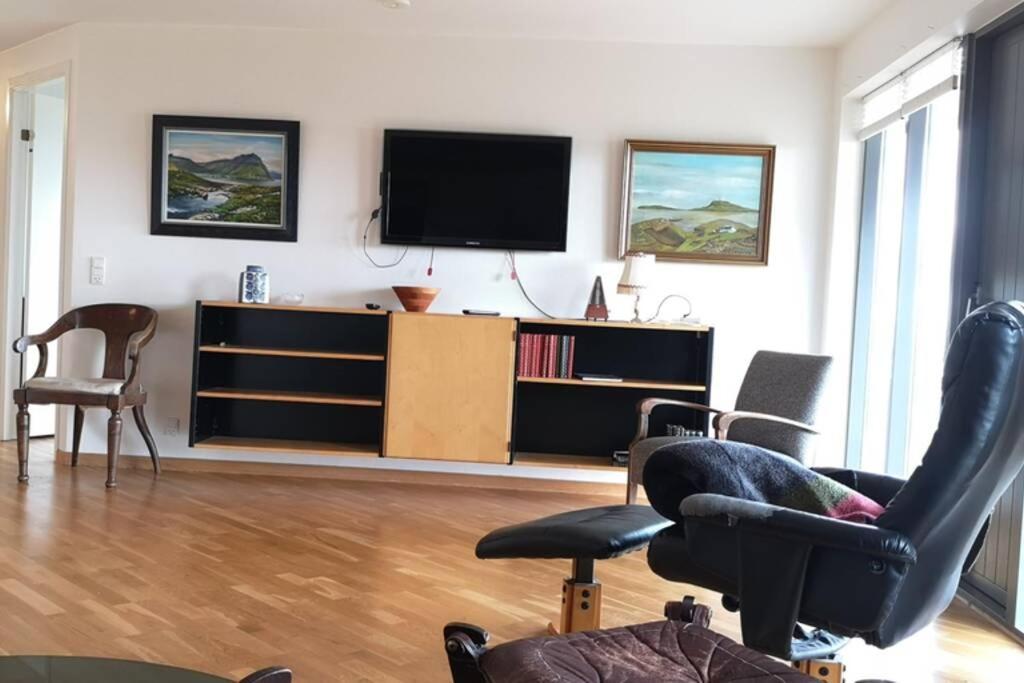 Large Apartment With Fabulous View Of Tórshavn Esterno foto