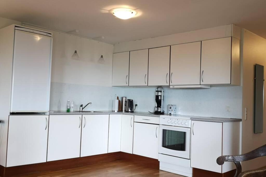 Large Apartment With Fabulous View Of Tórshavn Esterno foto