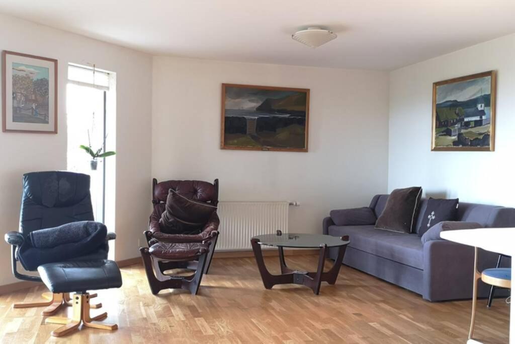 Large Apartment With Fabulous View Of Tórshavn Esterno foto